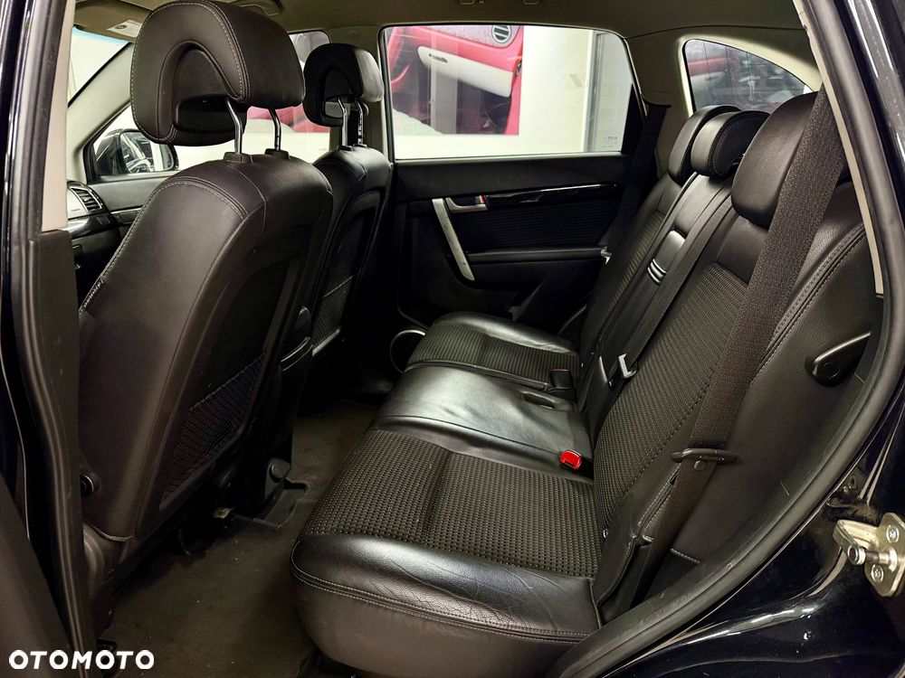 Chevrolet Captiva 2.2 2WD Travel Edition - 22