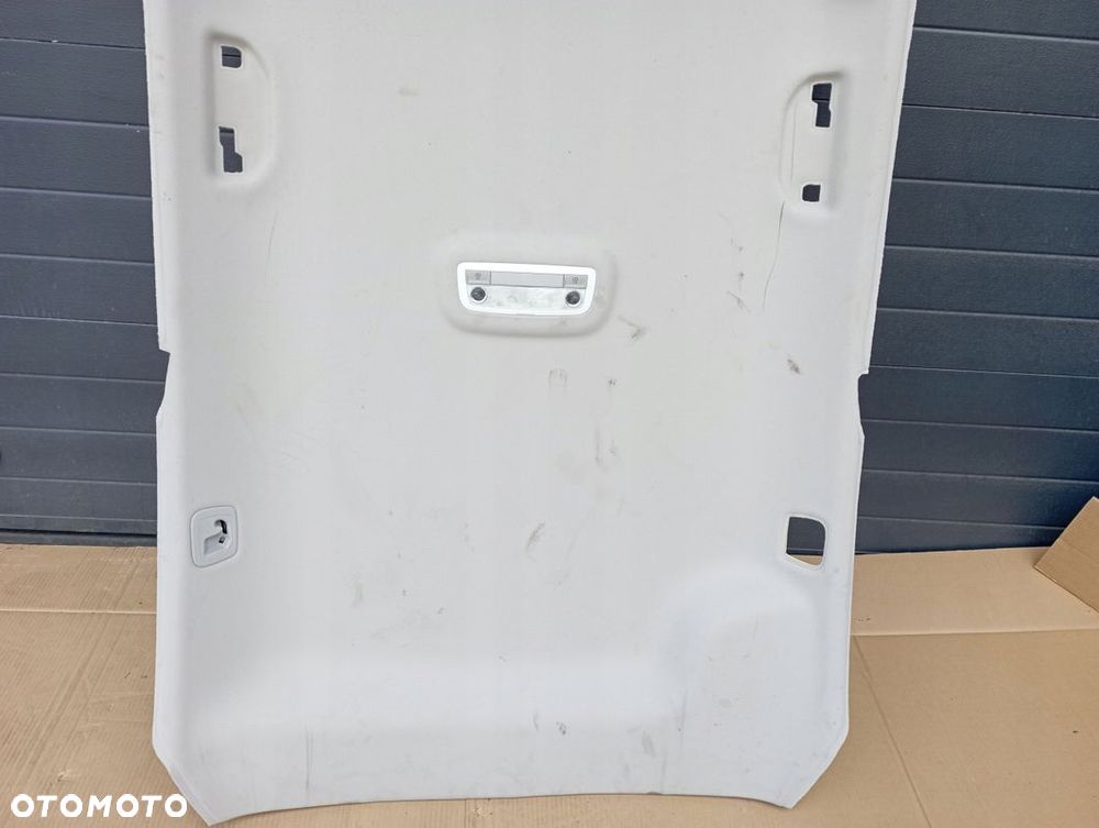 MERCEDES W204 KOMBI PODSUFITKA EUROPA A2046906850 - 2