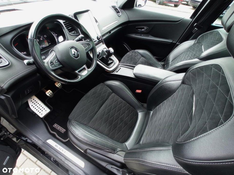 Renault Grand Scenic - 11