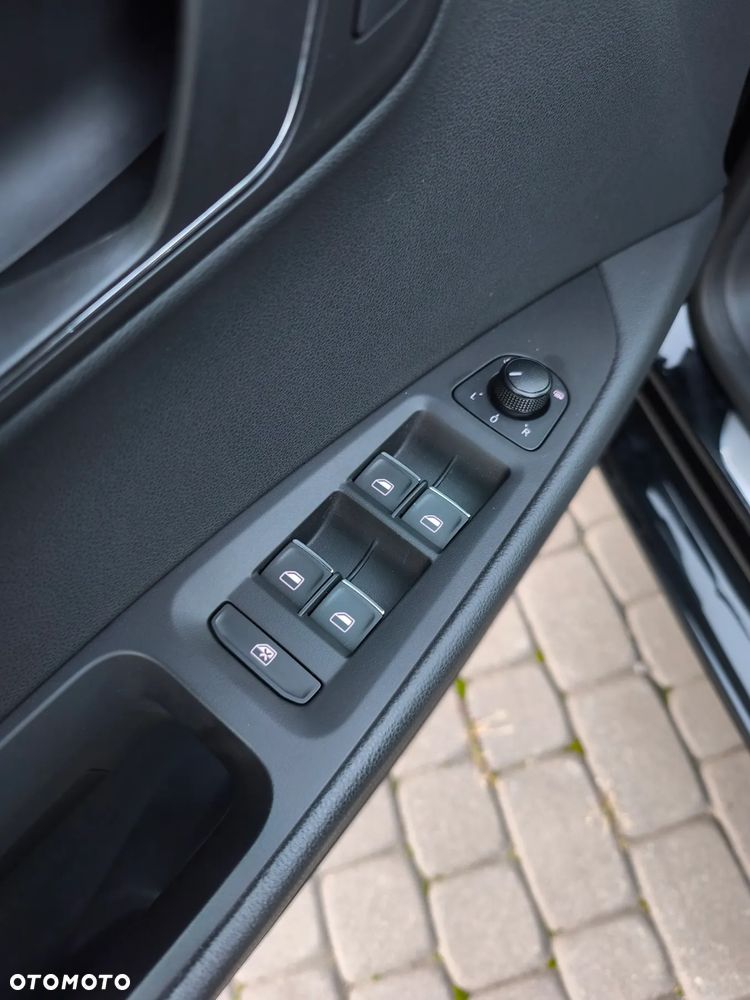 Seat Leon 2.0 TDI FR Black S&S DSG - 16
