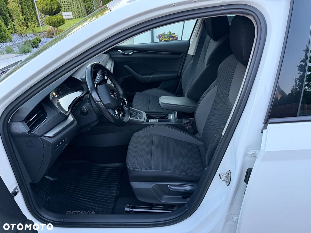 Skoda Octavia 1.5 TSI ACT Ambition - 23