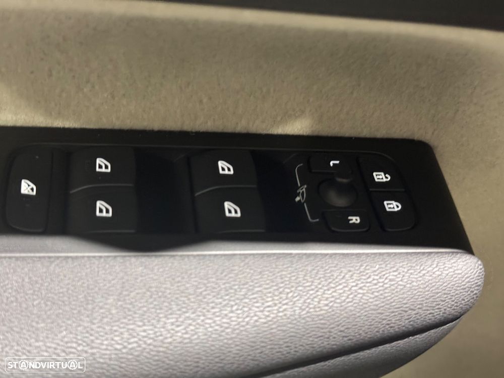 Volvo XC 40 1.5 T5 PHEV Inscription - 27