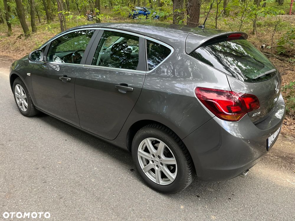 Opel Astra 1.4 Turbo Innovation - 9