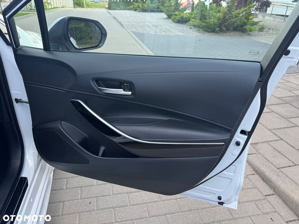 Toyota Corolla 1.8 Hybrid Executive - 27