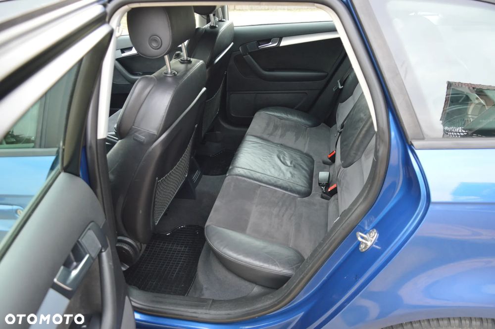 Audi A3 Sportback 2.0 TDI DPF quattro S line Sportpaket - 11