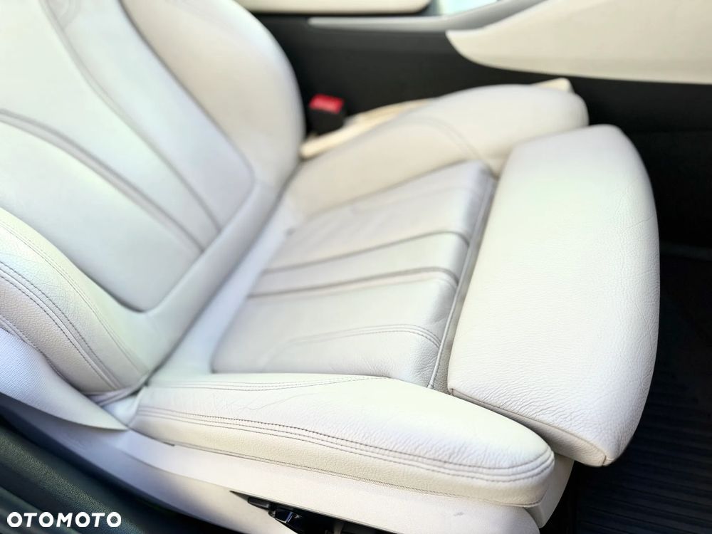 BMW Seria 5 520d xDrive M Sport sport - 14