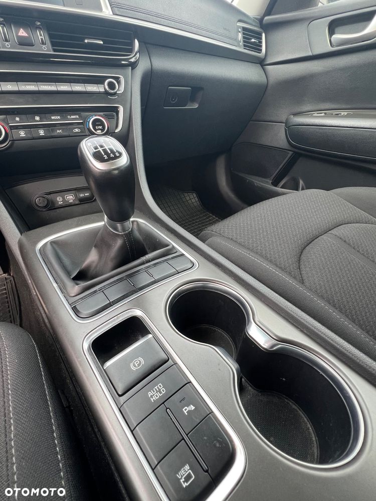 Kia Optima - 12