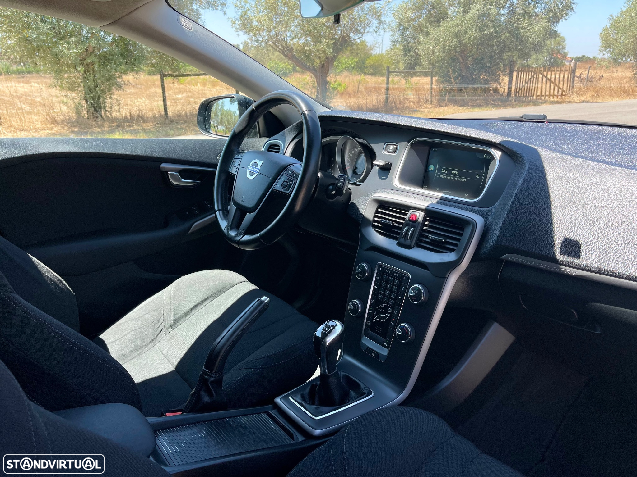 Volvo V40 Cross Country 1.6 D2 Momentum - 18