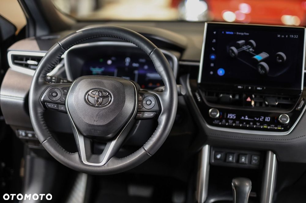 Toyota Corolla Cross - 20