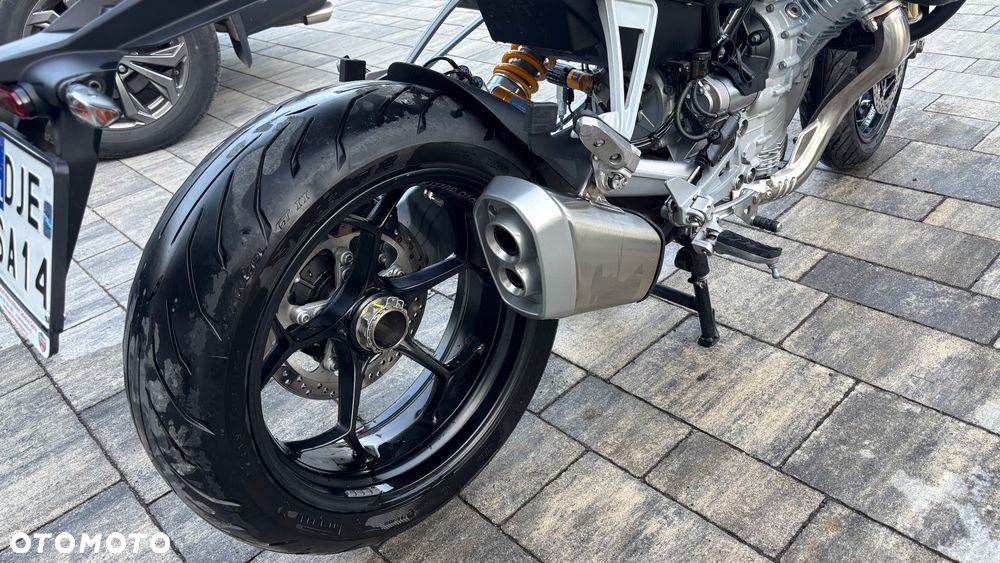 Moto Guzzi V100 Mandello - 8