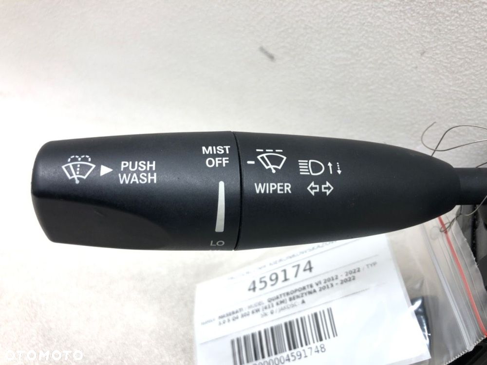 PRZEŁĄCZNIK KIERUNKOWSKAZÓW  MASERATI QUATTROPORTE VI 2012 - 2022 3.0 S Q4 302 kW [411 KM] - 2