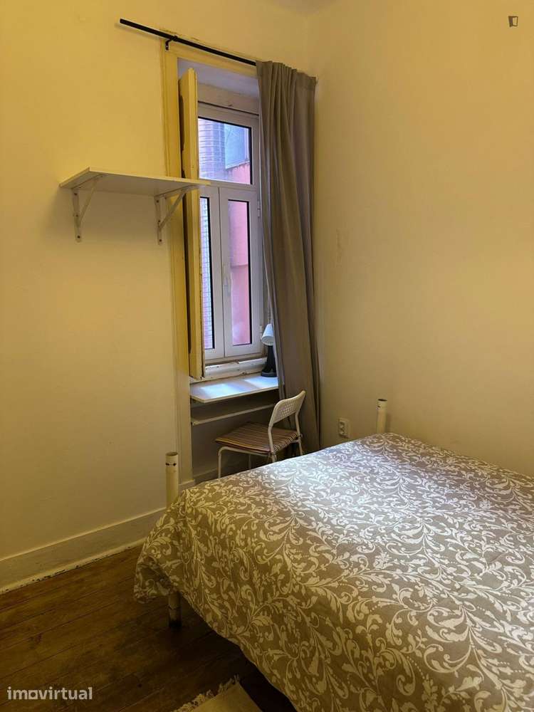 Quarto - localizado em Alameda Lisbon - Grande imagem: 4/15