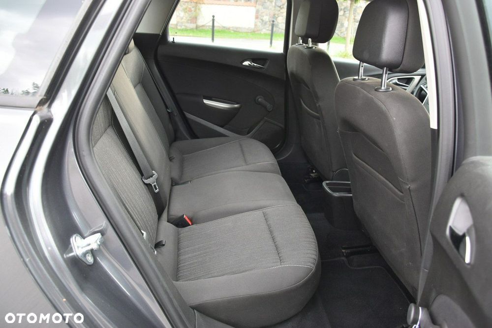Opel Astra - 12