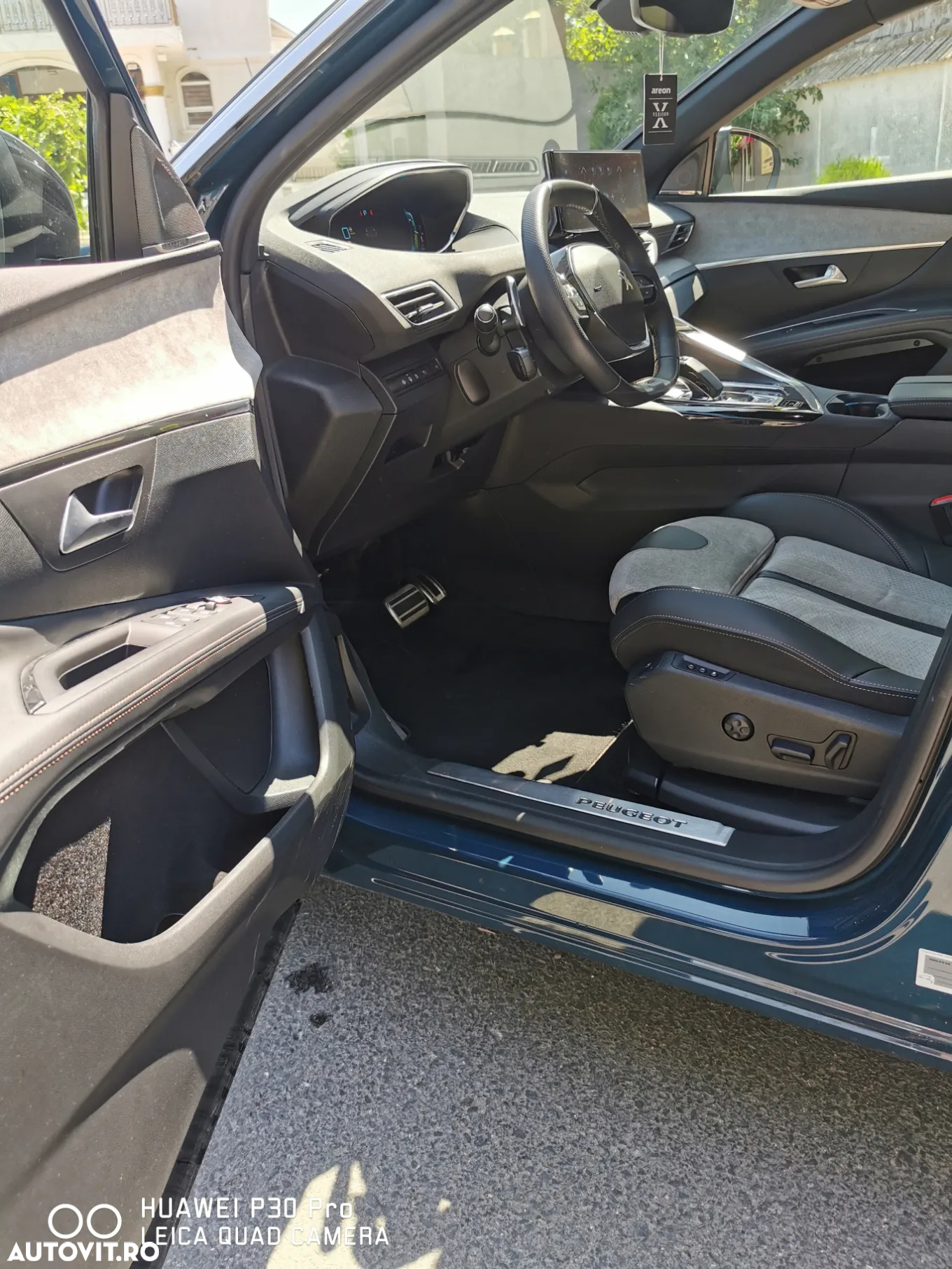 Peugeot 3008 PHEV 300 EAT8 4X4 GT - 18