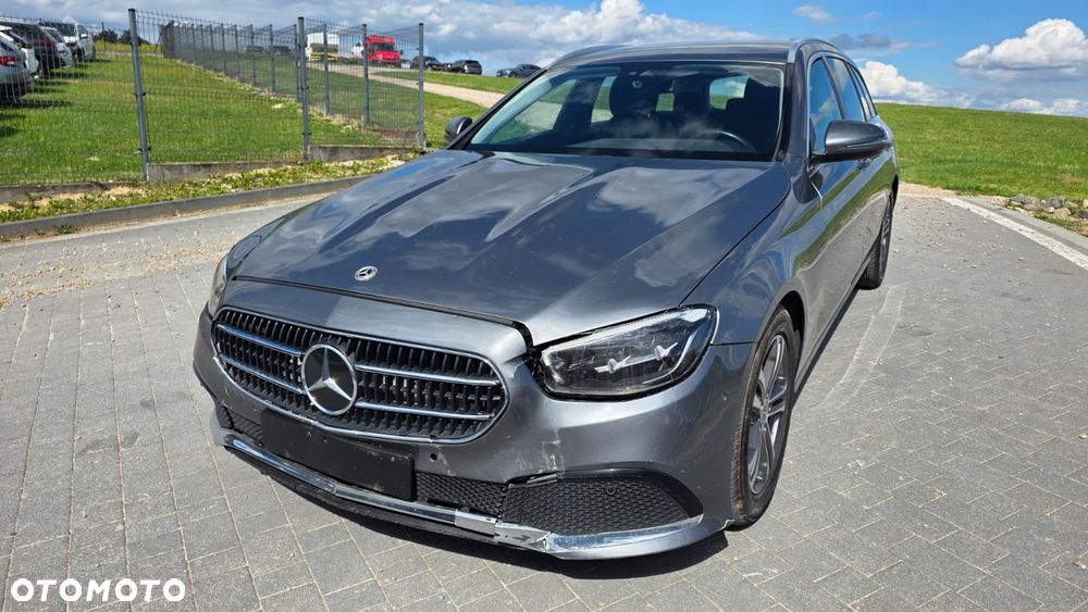 Mercedes-Benz Klasa E 200 d Avantgarde - 3