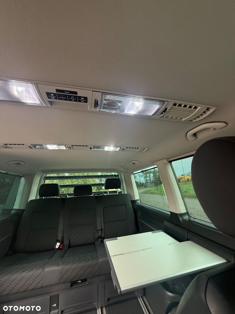 Volkswagen Multivan - 15