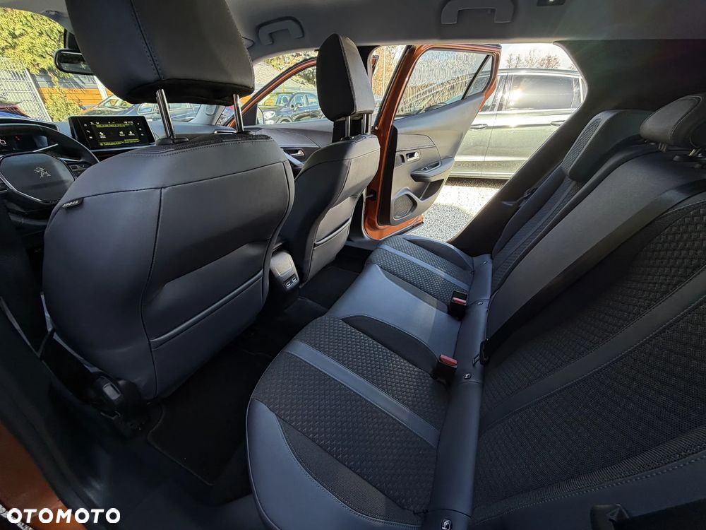 Peugeot 2008 1.5 BlueHDi Allure - 21