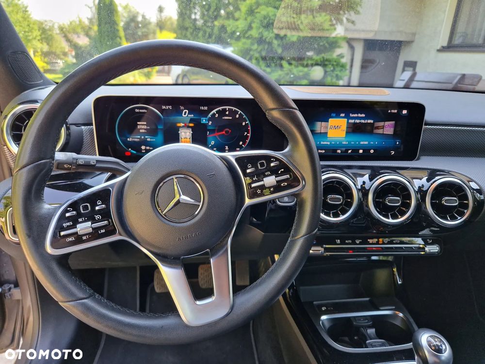 Mercedes-Benz Klasa A 200 7G-DCT - 8