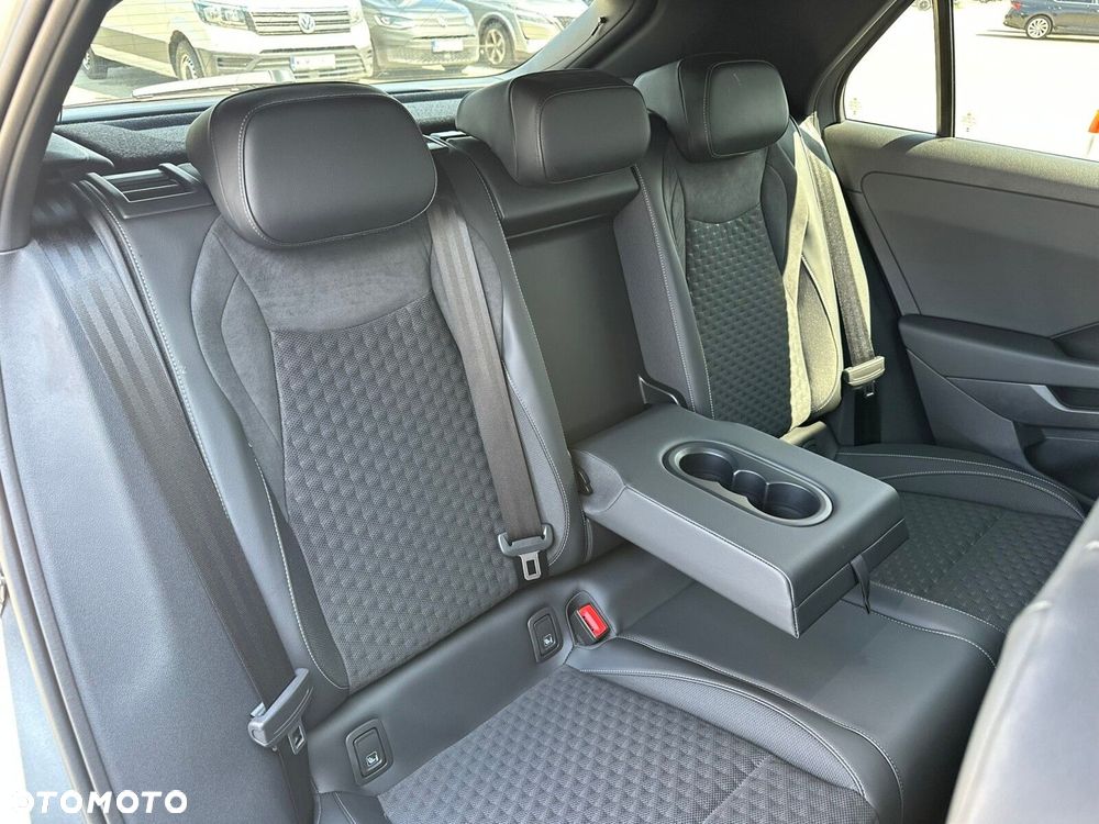 Volkswagen T-Roc 1.5 eTSI R-Line DSG - 18