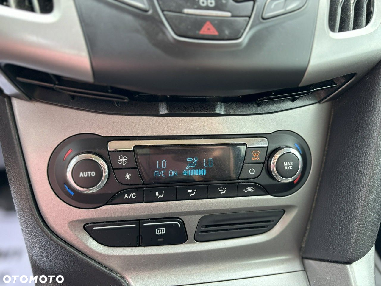 Ford Focus 1.6 Ambiente - 20