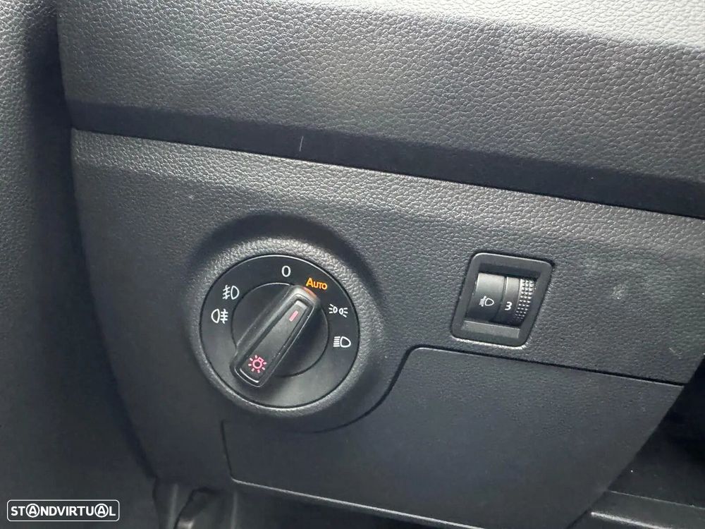 SEAT Ibiza 1.0 Reference - 23