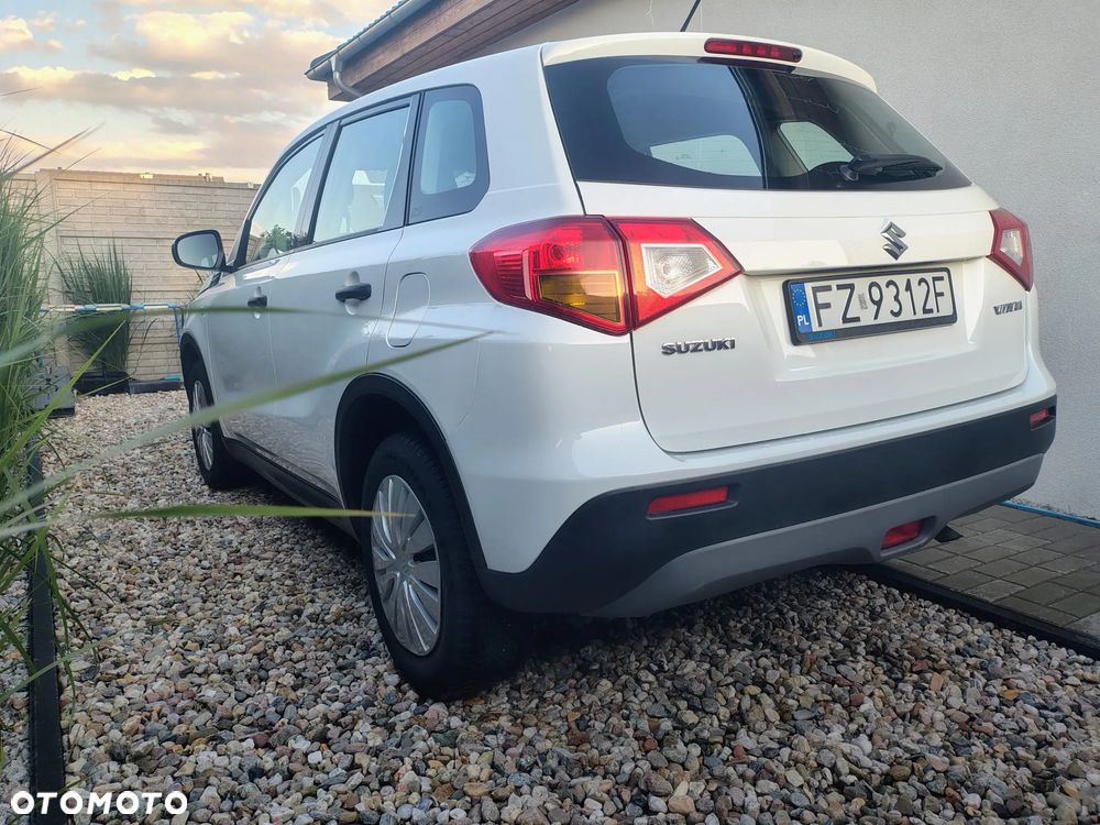 Suzuki Vitara 1.6 Comfort 2WD - 28