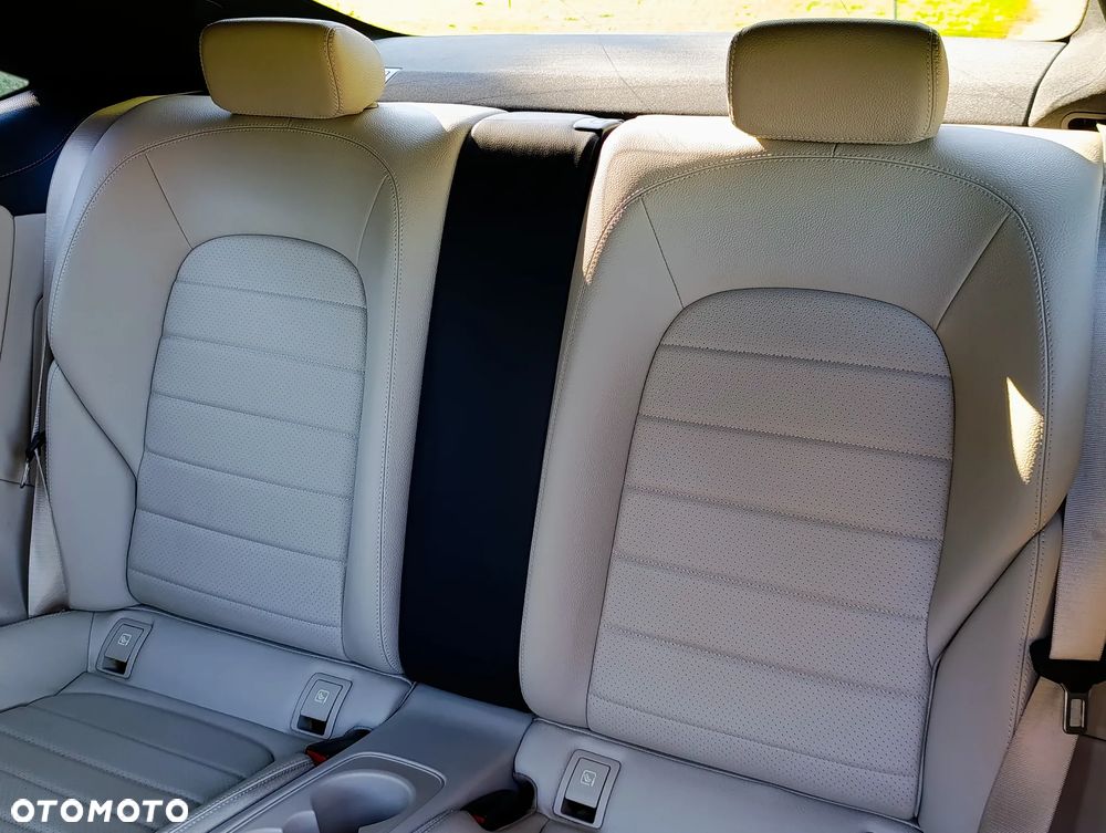 Mercedes-Benz Klasa C 220 d 9G-TRONIC AMG Line - 21