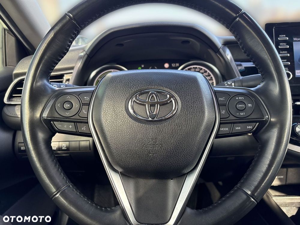 Toyota Camry 2.5 Hybrid Comfort CVT - 21