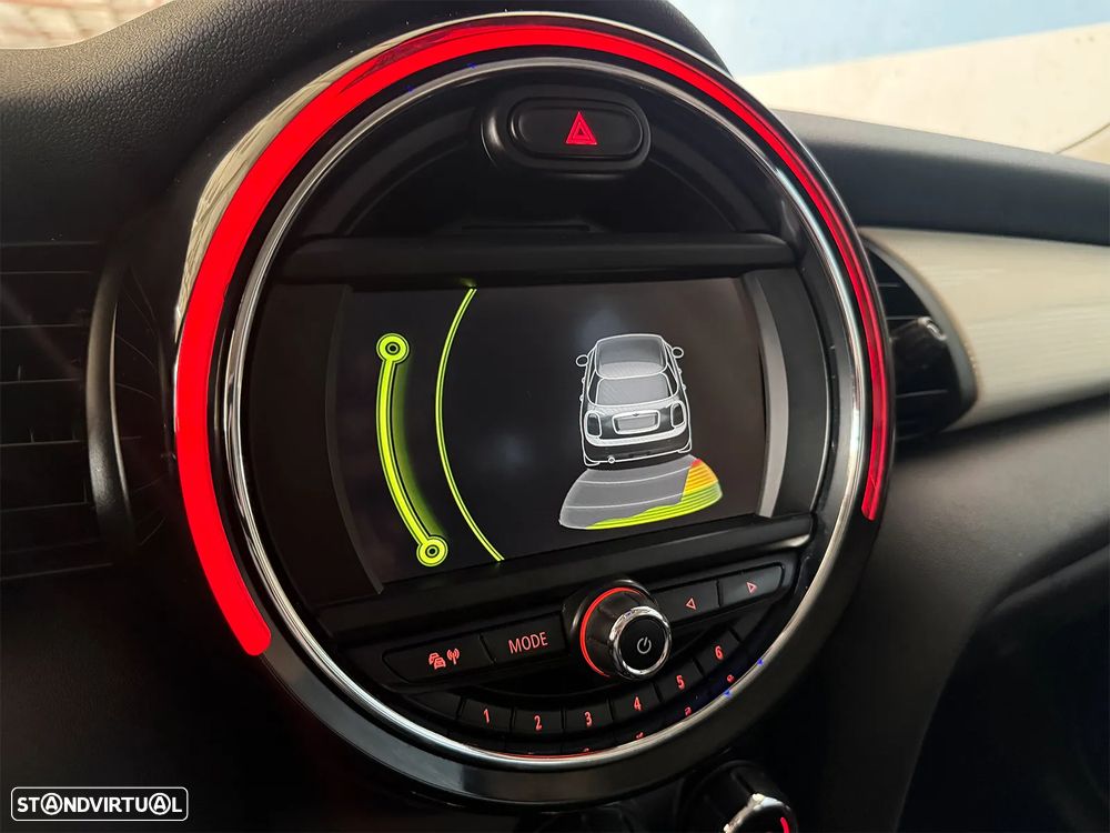 MINI 5 Portas Cooper D - 13