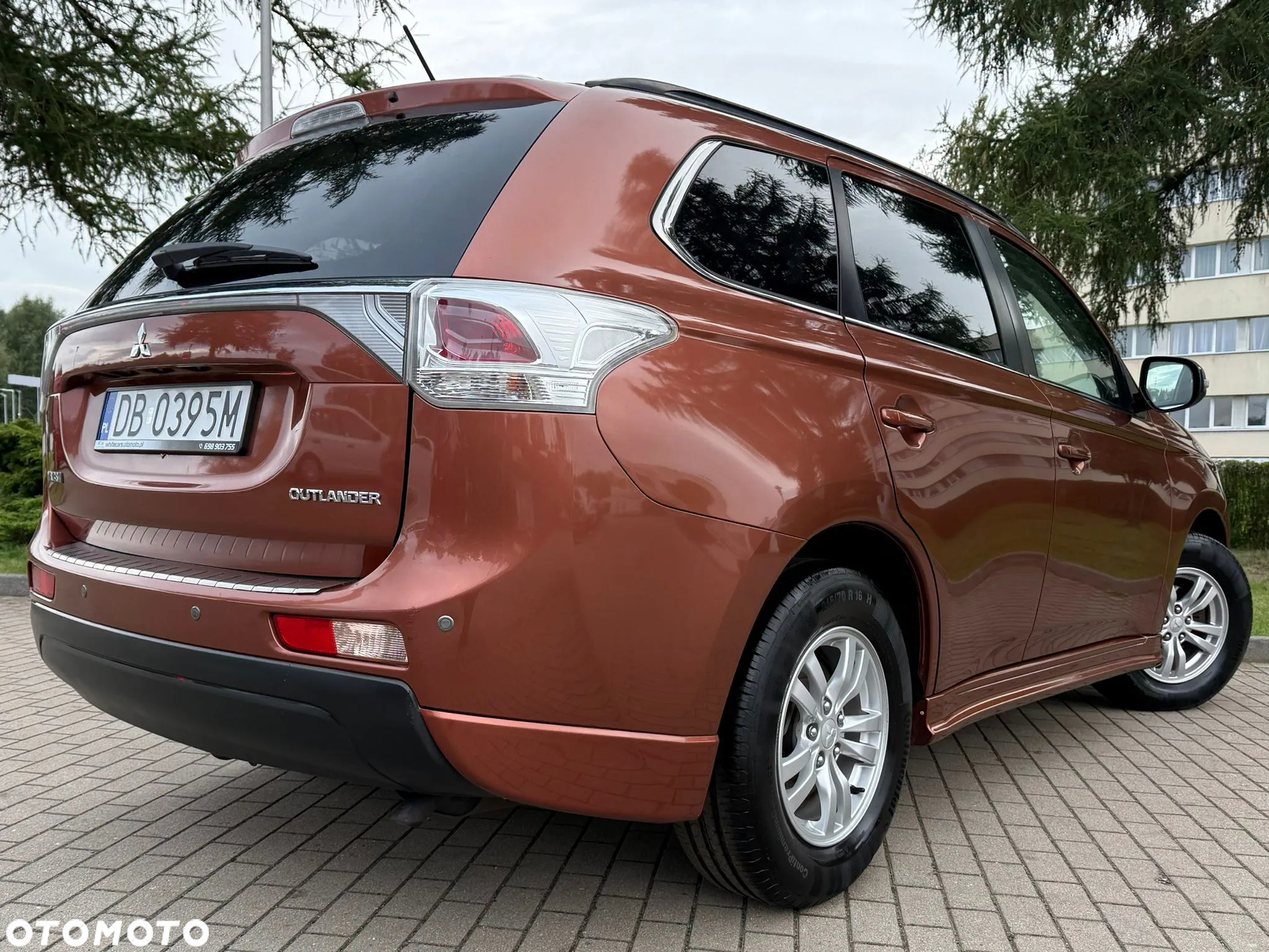 Mitsubishi Outlander 2.0 Invite + 2WD - 20
