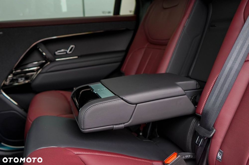 Land Rover Range Rover Sport S 3.0 D300 mHEV Dynamic SE - 27