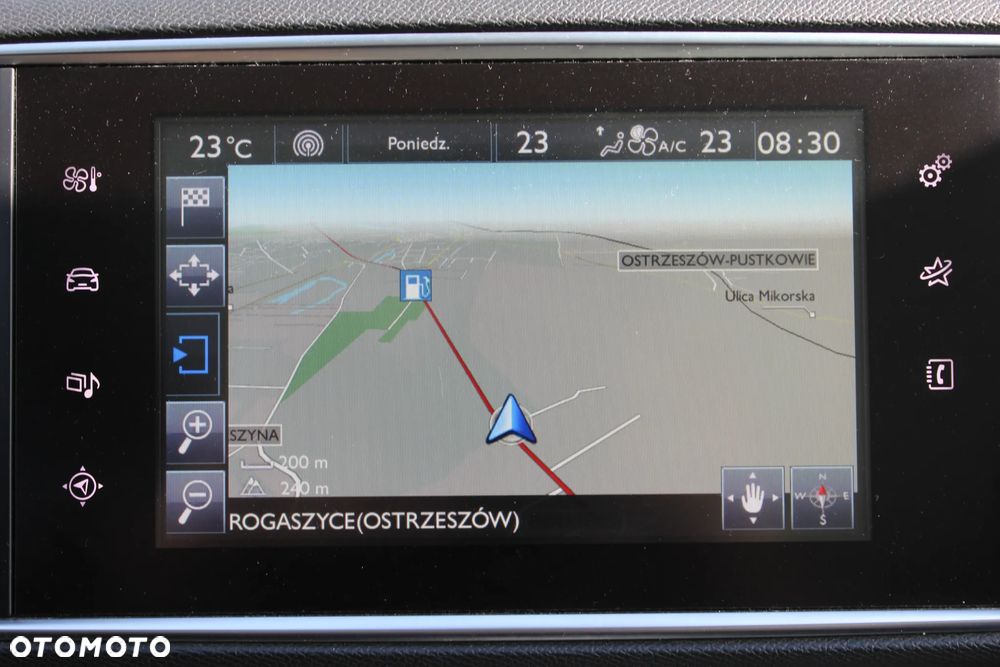 Peugeot 308 2.0 Blue HDi Allure S&S - 21
