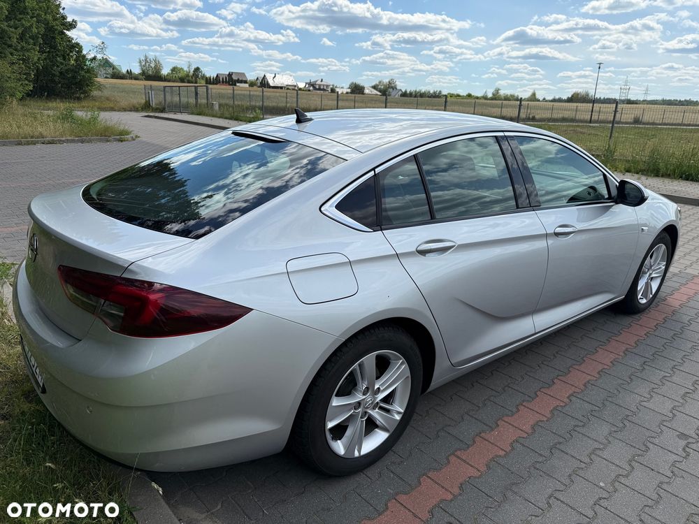 Opel Insignia 1.6 CDTI Enjoy S&S - 3