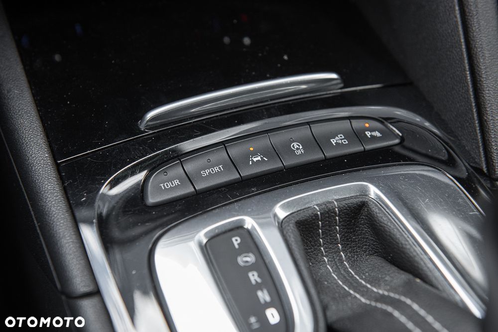 Opel Insignia 2.0 T 4x4 Innovation S&S - 26