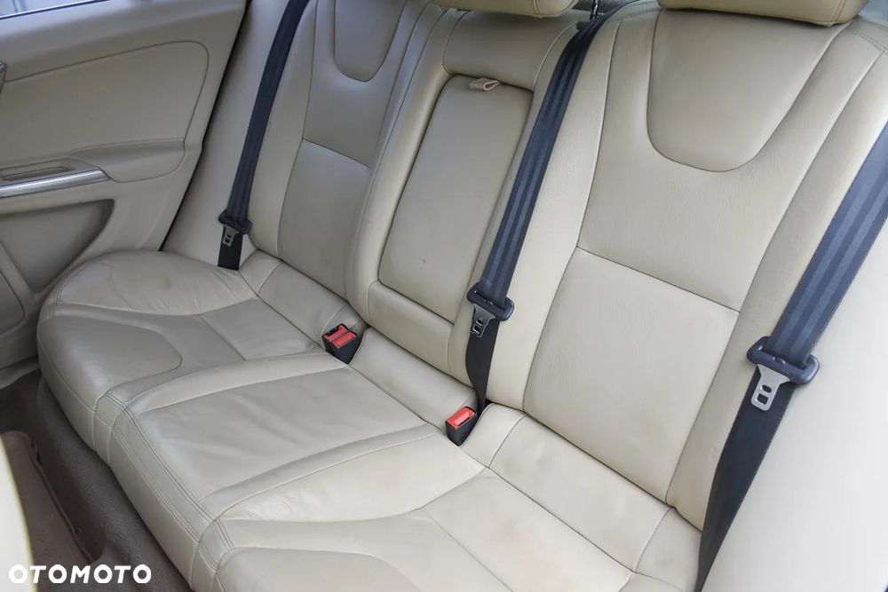 Volvo S60 2.5 T5 - 37