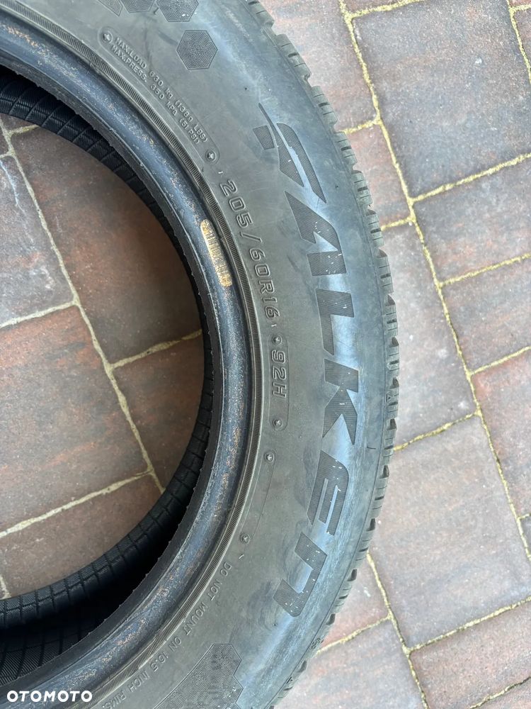 Toyota Avensis 1.8 Luna - 10