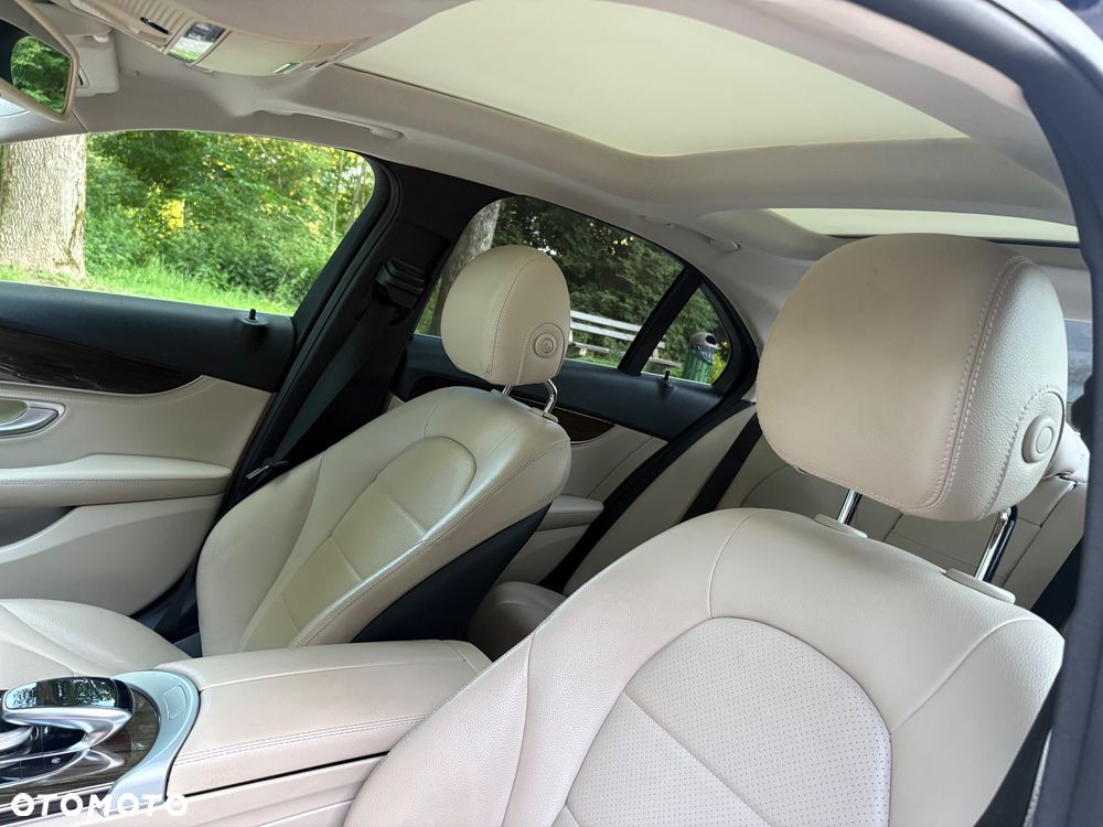 Mercedes-Benz Klasa C 300 7G-TRONIC - 17