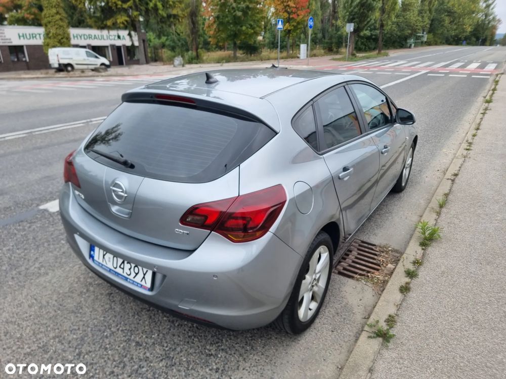 Opel Astra - 9