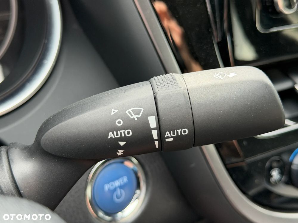 Toyota Camry 2.5 Hybrid Comfort CVT - 19