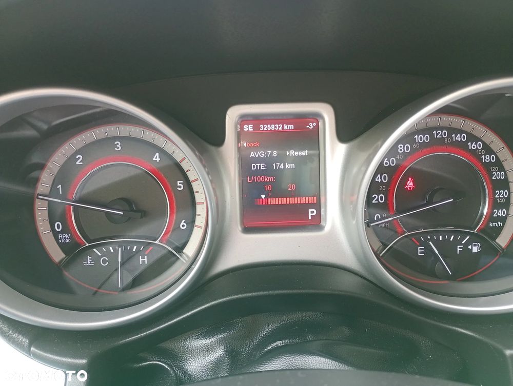Fiat Freemont 2.0 Multijet Lounge AWD - 14
