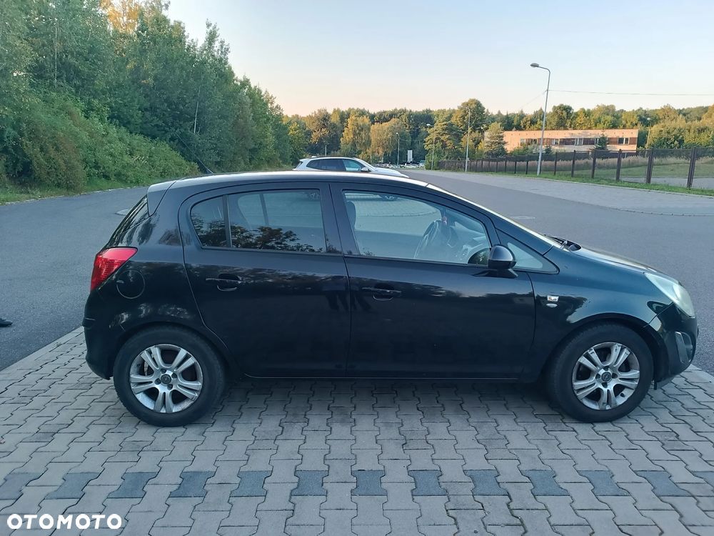 Opel Corsa 1.4 16V Cosmo - 1