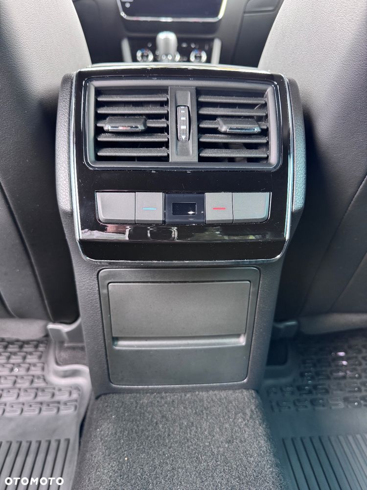 Skoda Superb 2.0 TSI 4x4 Sportline DSG - 26