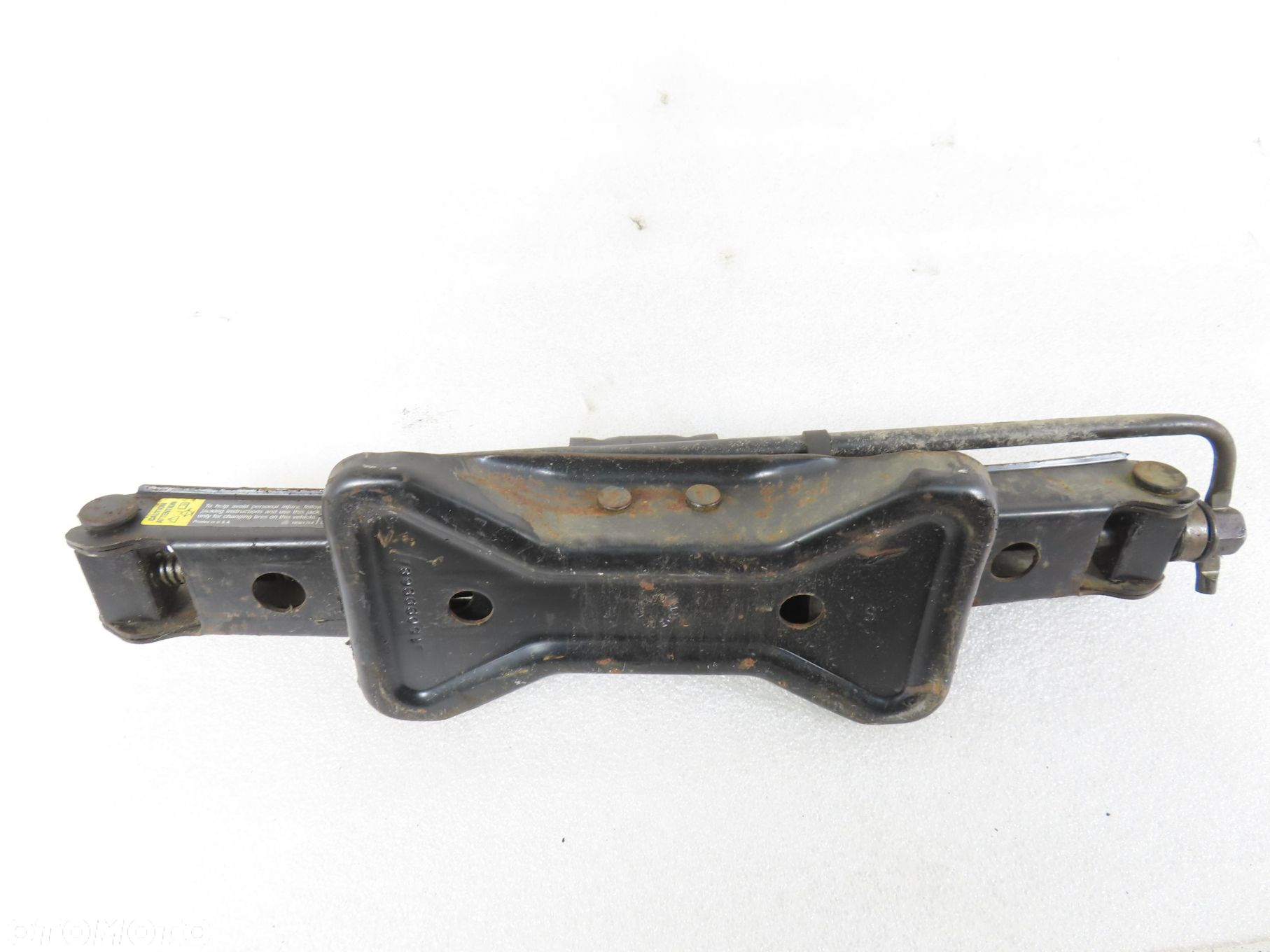 PODNOŚNIK LEWAREK DO KÓŁ CHEVROLET BLAZER S10 - 2