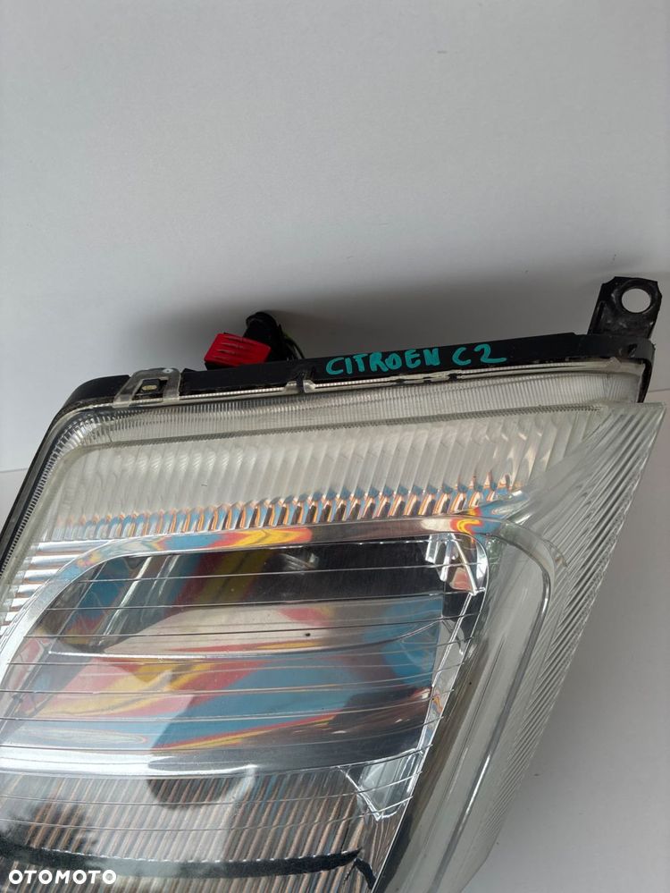 Citroen C2 LAMPA PRZÓD PRZEDNIA LEWA  EUROPA - 3