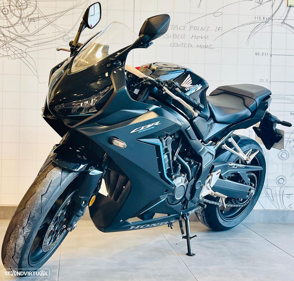 Honda CBR 650R - 4