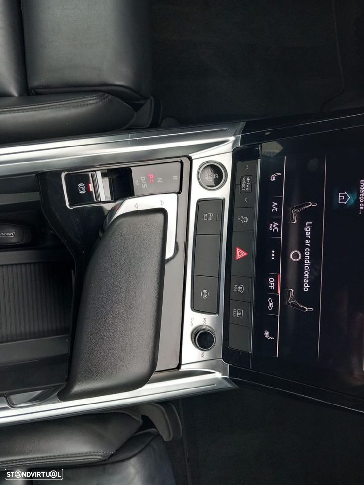 Audi e-tron 55 quattro S line - 22