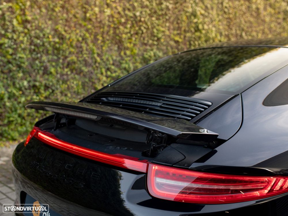 Porsche 911 (991) Carrera 4 GTS PDK - 16