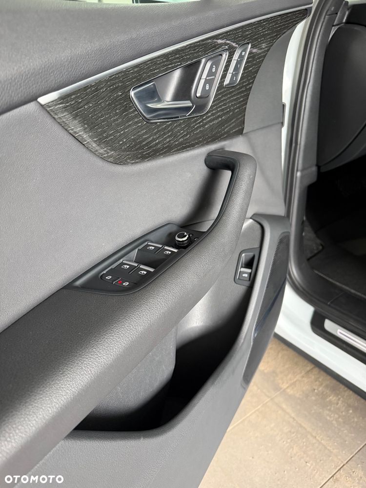 Audi Q7 55 TFSI mHEV Quattro Tiptr - 13