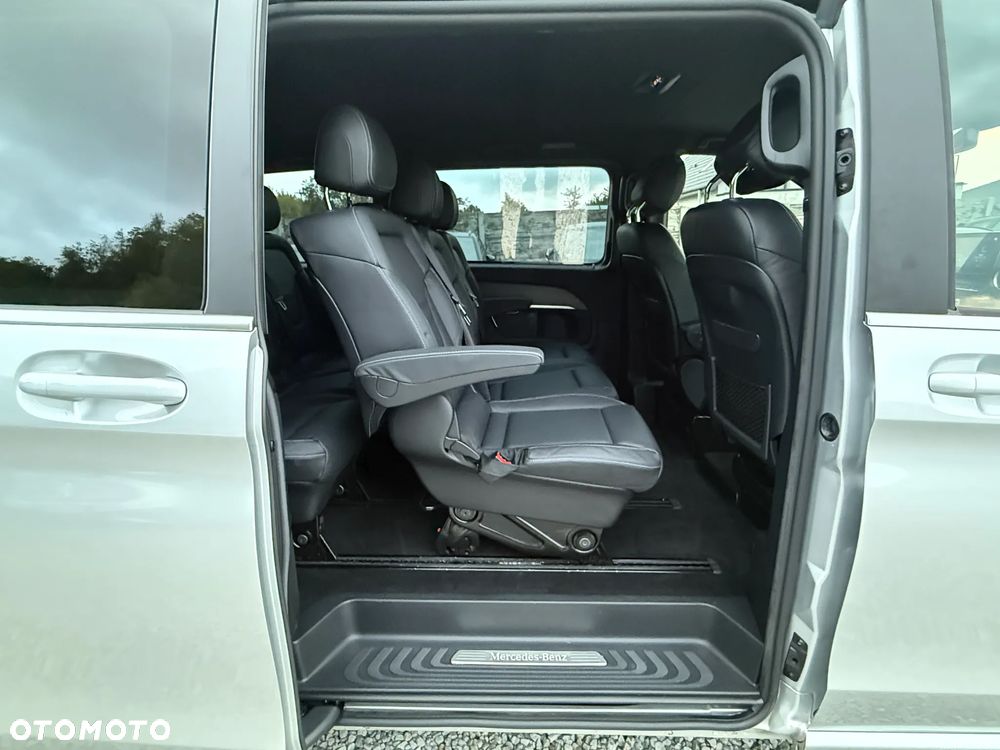 Mercedes-Benz Klasa V 300 d lang 4Matic 9G-TRONIC Avantgarde Edition - 32