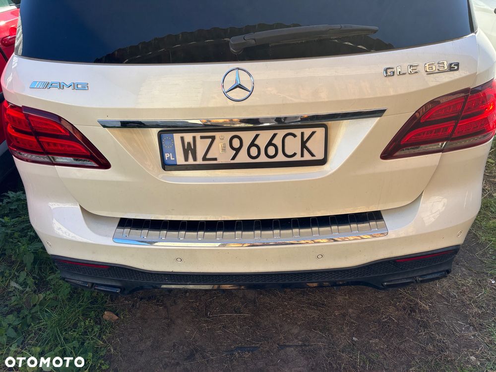 Mercedes-Benz GLE - 10